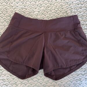 Lululemon Speed Up Size 2 Lined Short in Plum